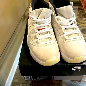 listing-status-banner